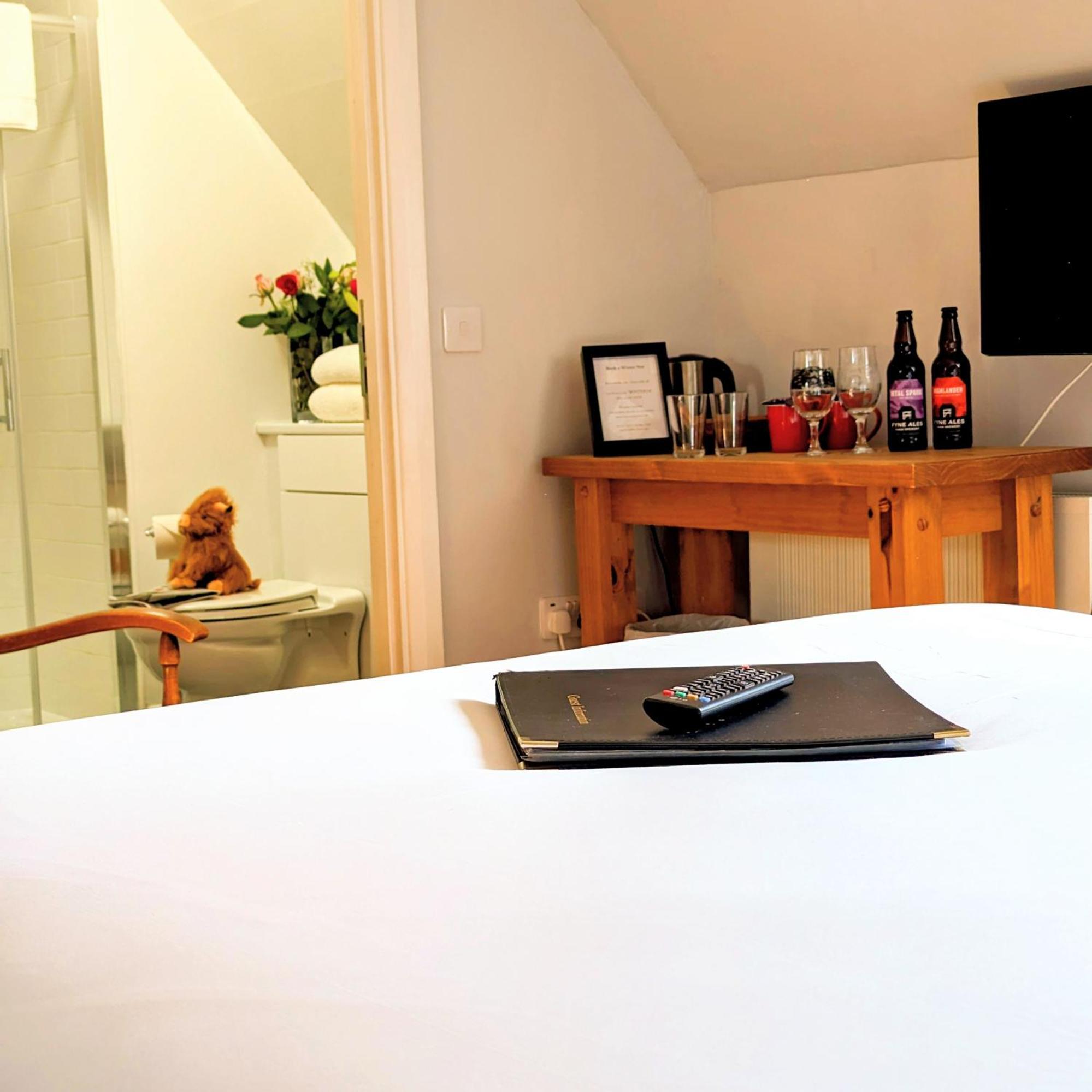 Ben Cruachan Inn - Restaurant, Pub With Rooms Loch Awe 外观 照片